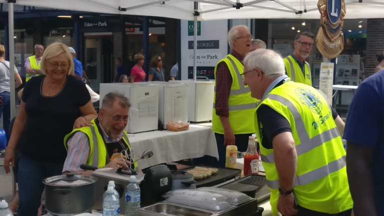 Beau succès de la braderie de Waterloo